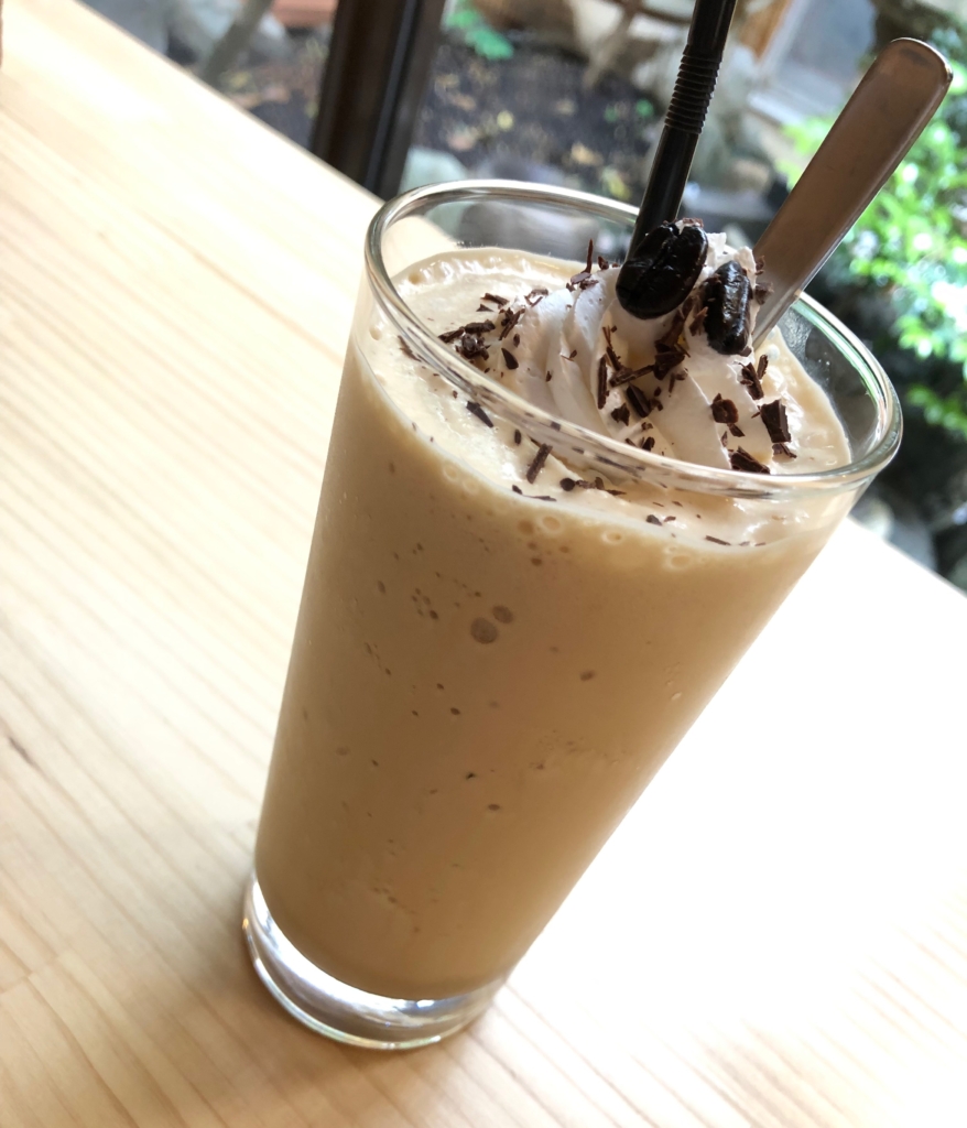 『エスプレッソシェイク』コーヒー味の大人シェイク!! ＜narairoカフェ ドリンク紹介＞ ギャラリーカフェ narairo