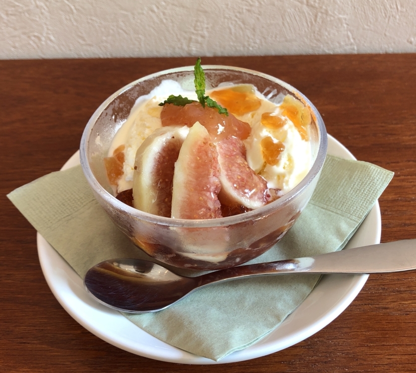 New限定スイーツ いちじくとクリームチーズアイスのグラスデザート ギャラリーカフェ Narairo