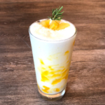 ギャラリーカフェnarairoパインマンゴースムージー